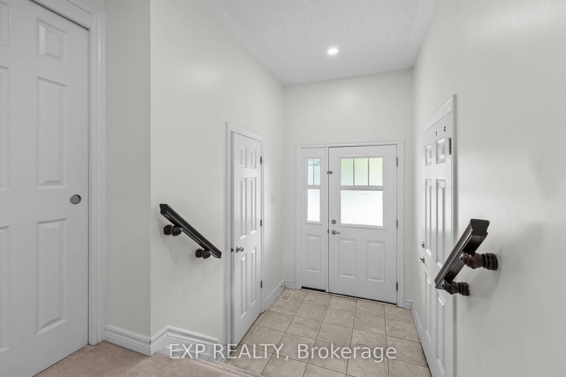 Photo 2 of 213 Mancini Way, Ottawa, Barrhaven - Strandherd — HOMEH