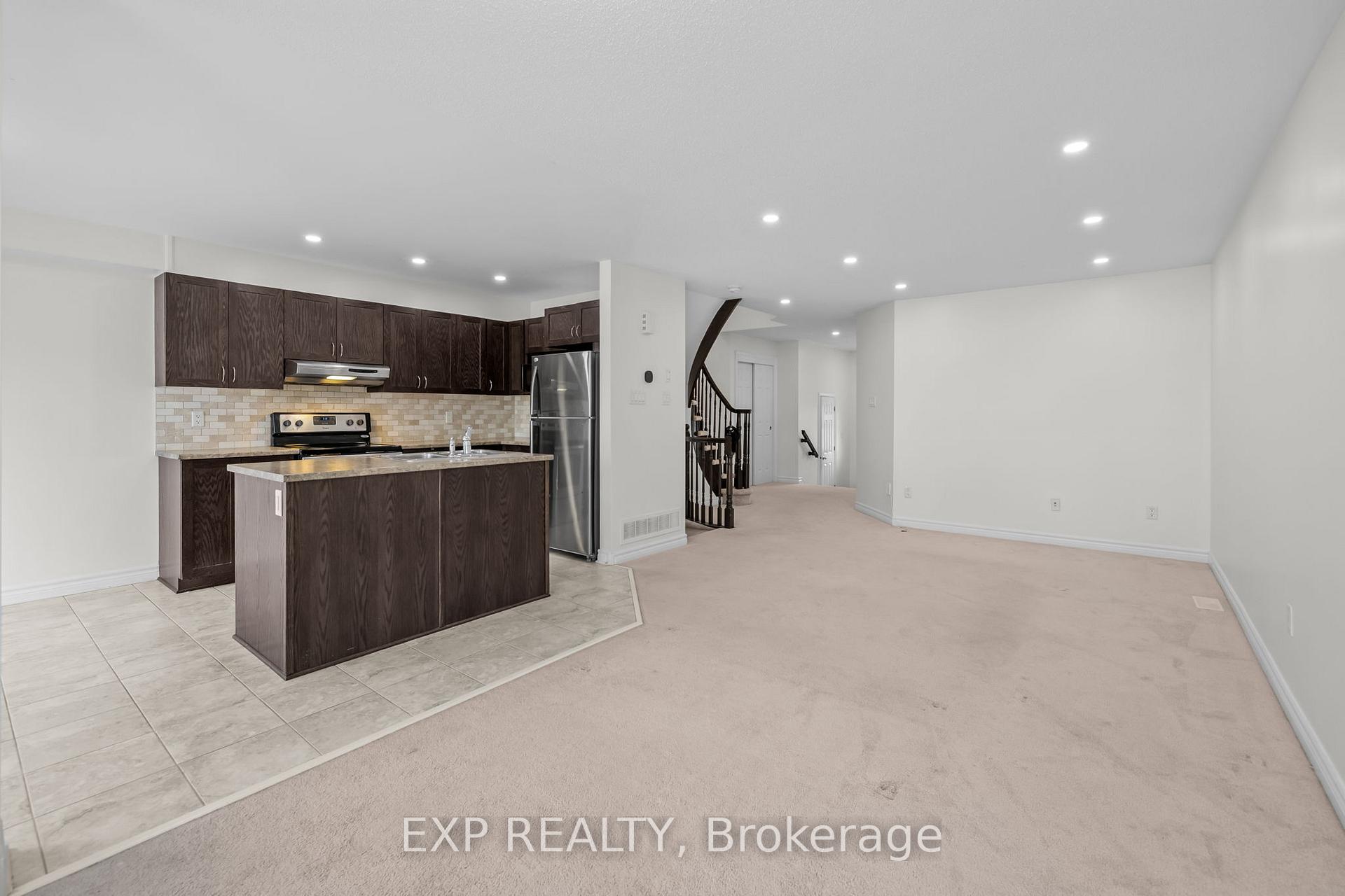 Photo 7 of 213 Mancini Way, Ottawa, Barrhaven - Strandherd — HOMEH