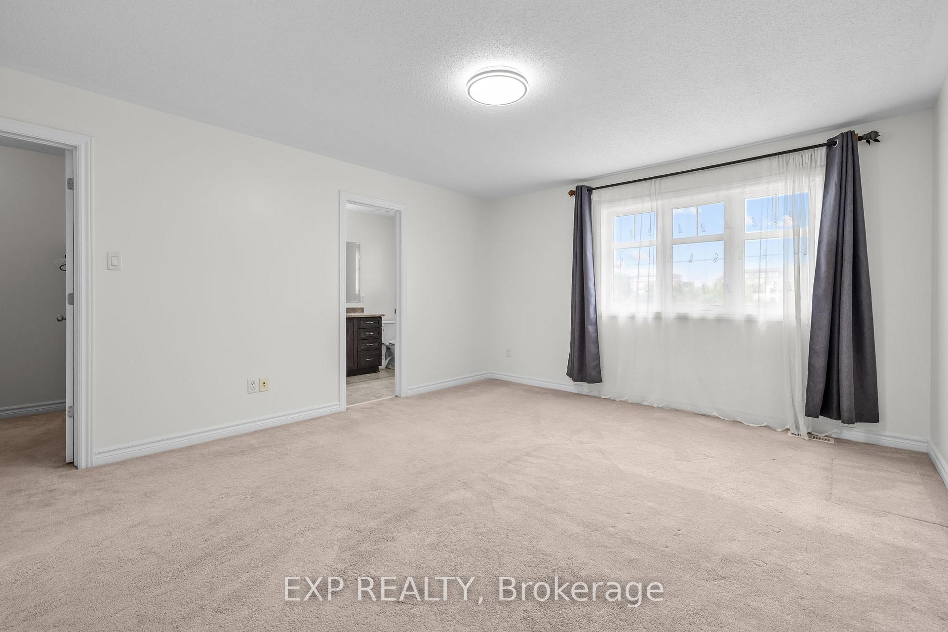 Photo 13 of 213 Mancini Way, Ottawa, Barrhaven - Strandherd — HOMEH