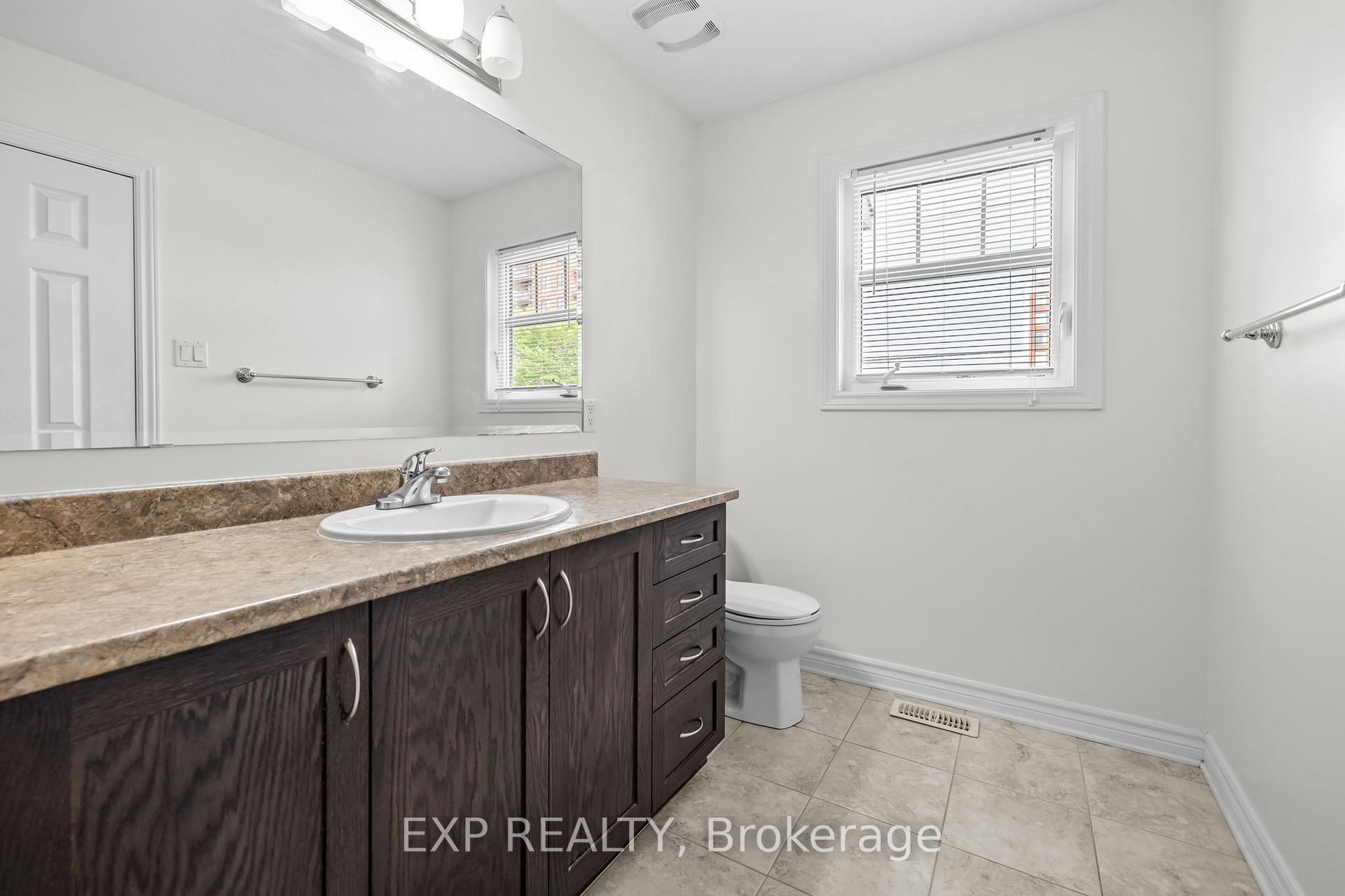 Photo 18 of 213 Mancini Way, Ottawa, Barrhaven - Strandherd — HOMEH