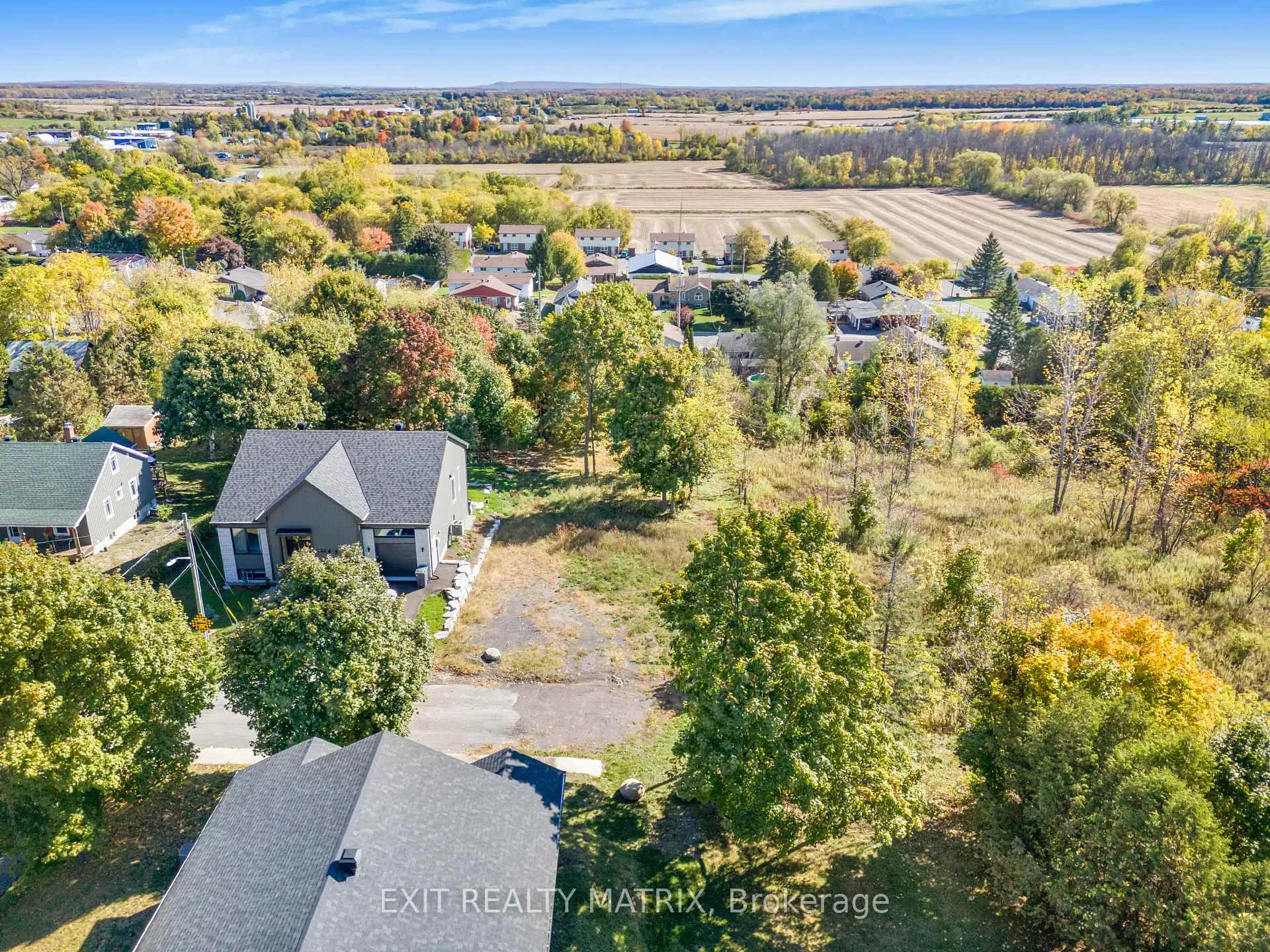 Photo 17 of 81 Union Street, Champlain, Vankleek Hill — HOMEH