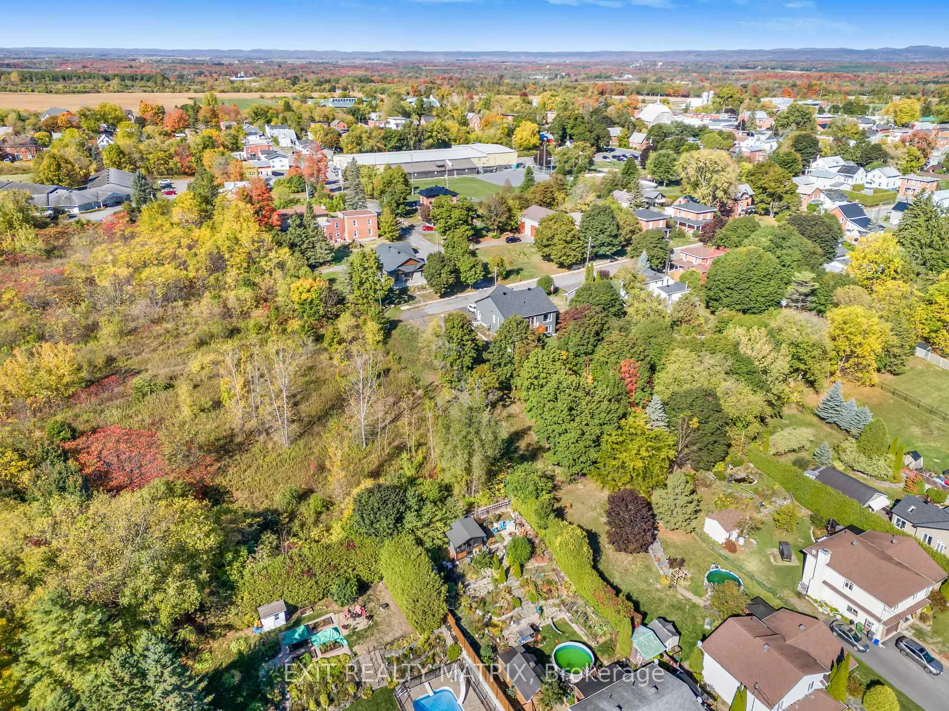 Photo 32 of 81 Union Street, Champlain, Vankleek Hill — HOMEH