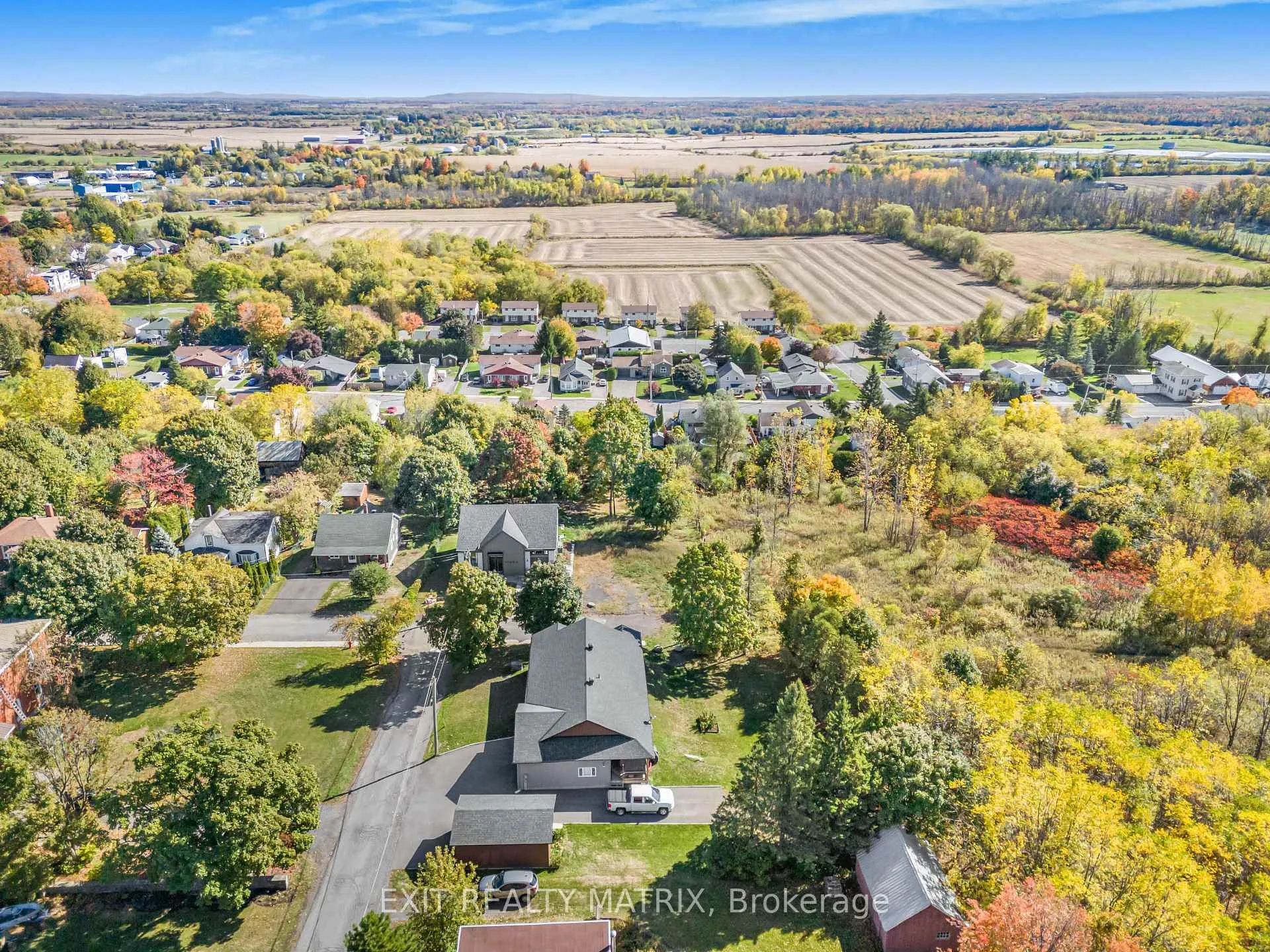 Photo 34 of 81 Union Street, Champlain, Vankleek Hill — HOMEH