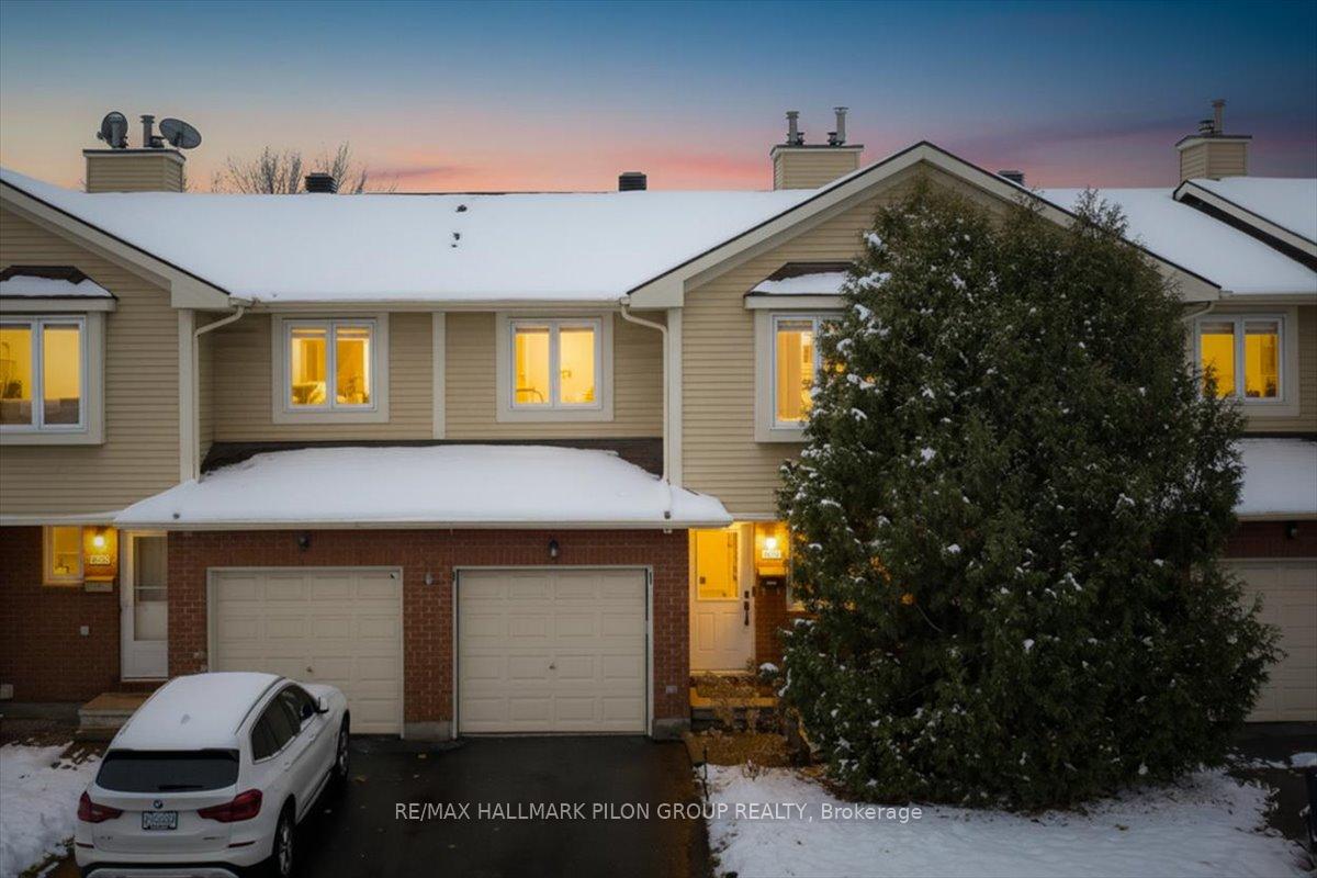 Photo 1 of 420 Valade Crescent, Ottawa, Fallingbrook/Pineridge — HOMEH