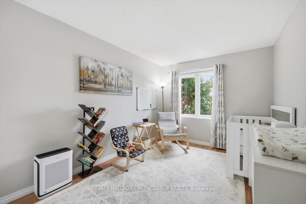 Photo 17 of 420 Valade Crescent, Ottawa, Fallingbrook/Pineridge — HOMEH