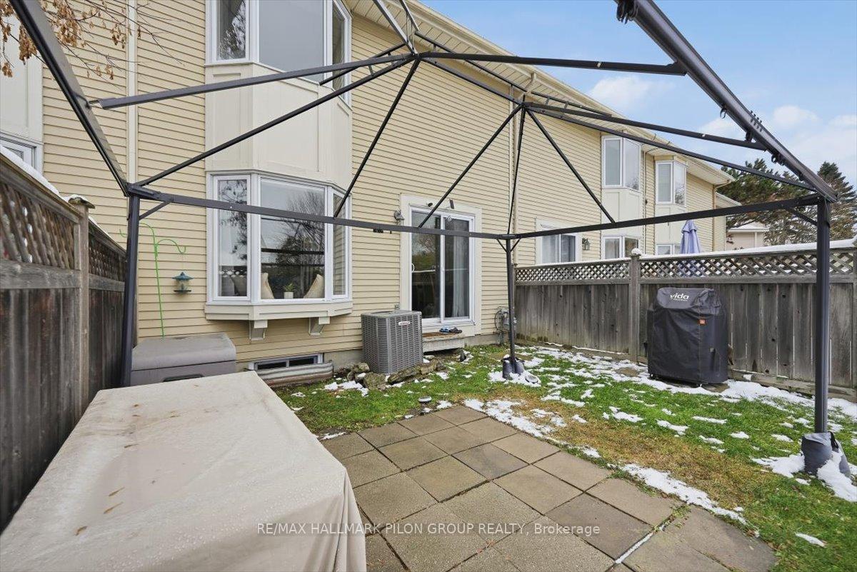 Photo 22 of 420 Valade Crescent, Ottawa, Fallingbrook/Pineridge — HOMEH