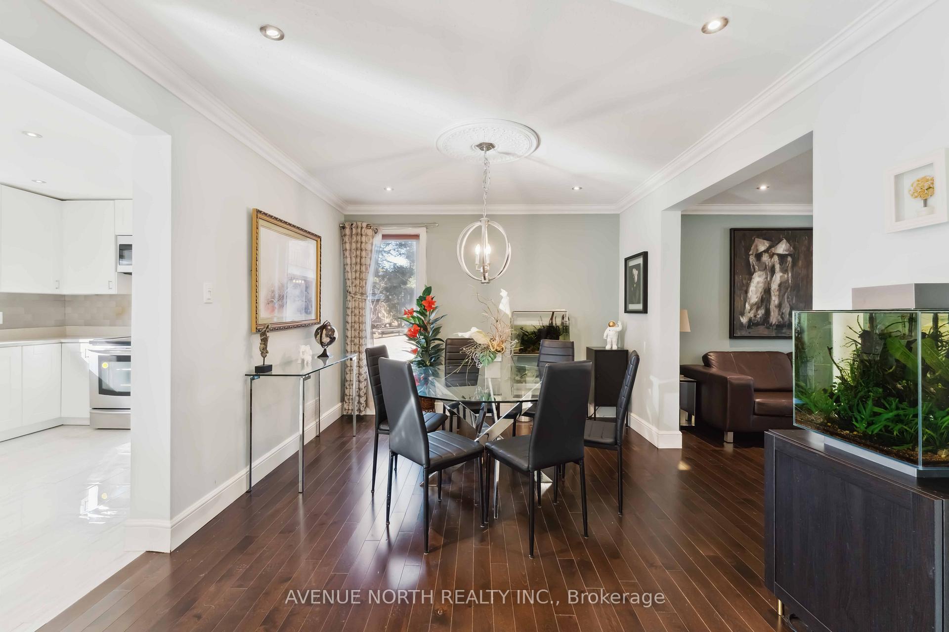 Photo 7 of 57 Buckingham Private, Ottawa, Hunt Club Woods — HOMEH