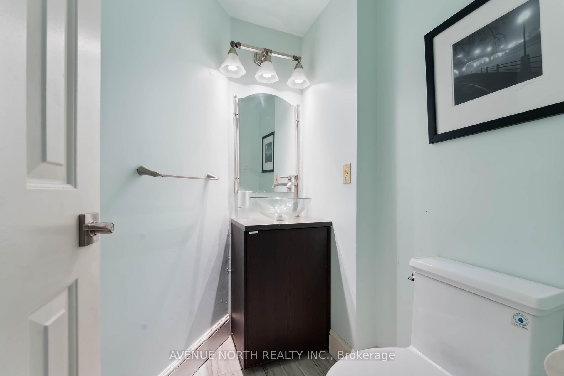 Photo 15 of 57 Buckingham Private, Ottawa, Hunt Club Woods — HOMEH