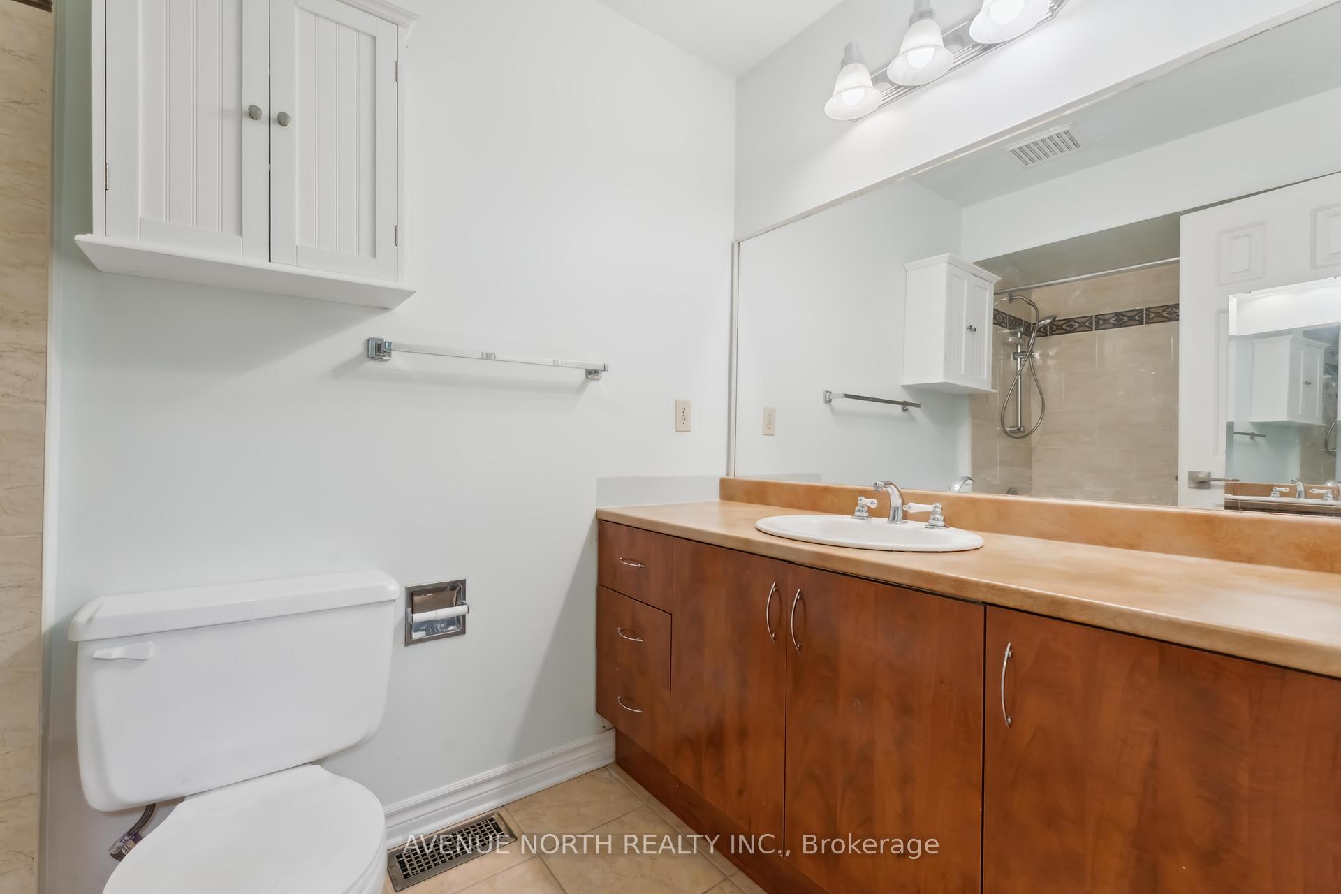Photo 23 of 57 Buckingham Private, Ottawa, Hunt Club Woods — HOMEH
