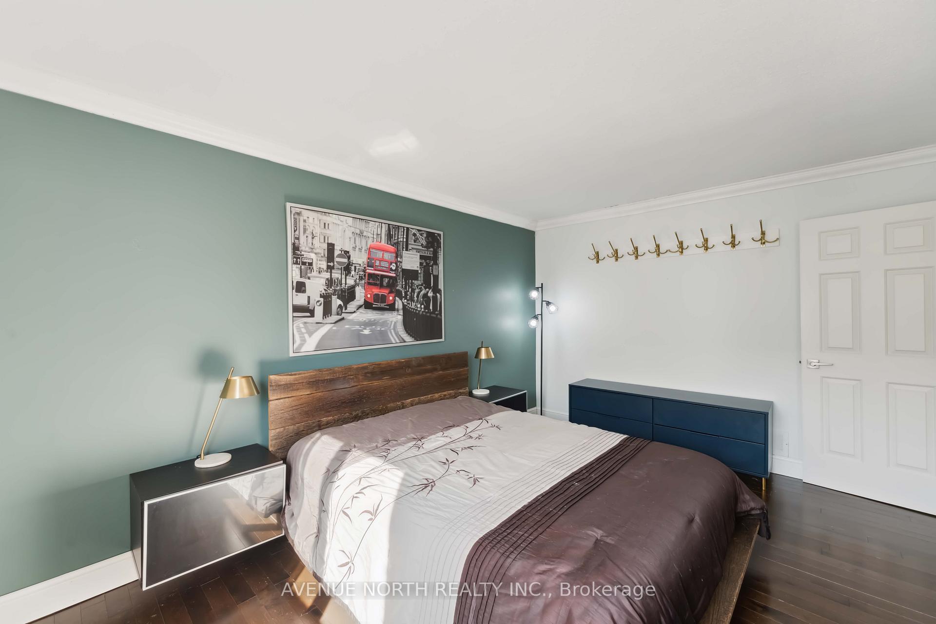 Photo 32 of 57 Buckingham Private, Ottawa, Hunt Club Woods — HOMEH