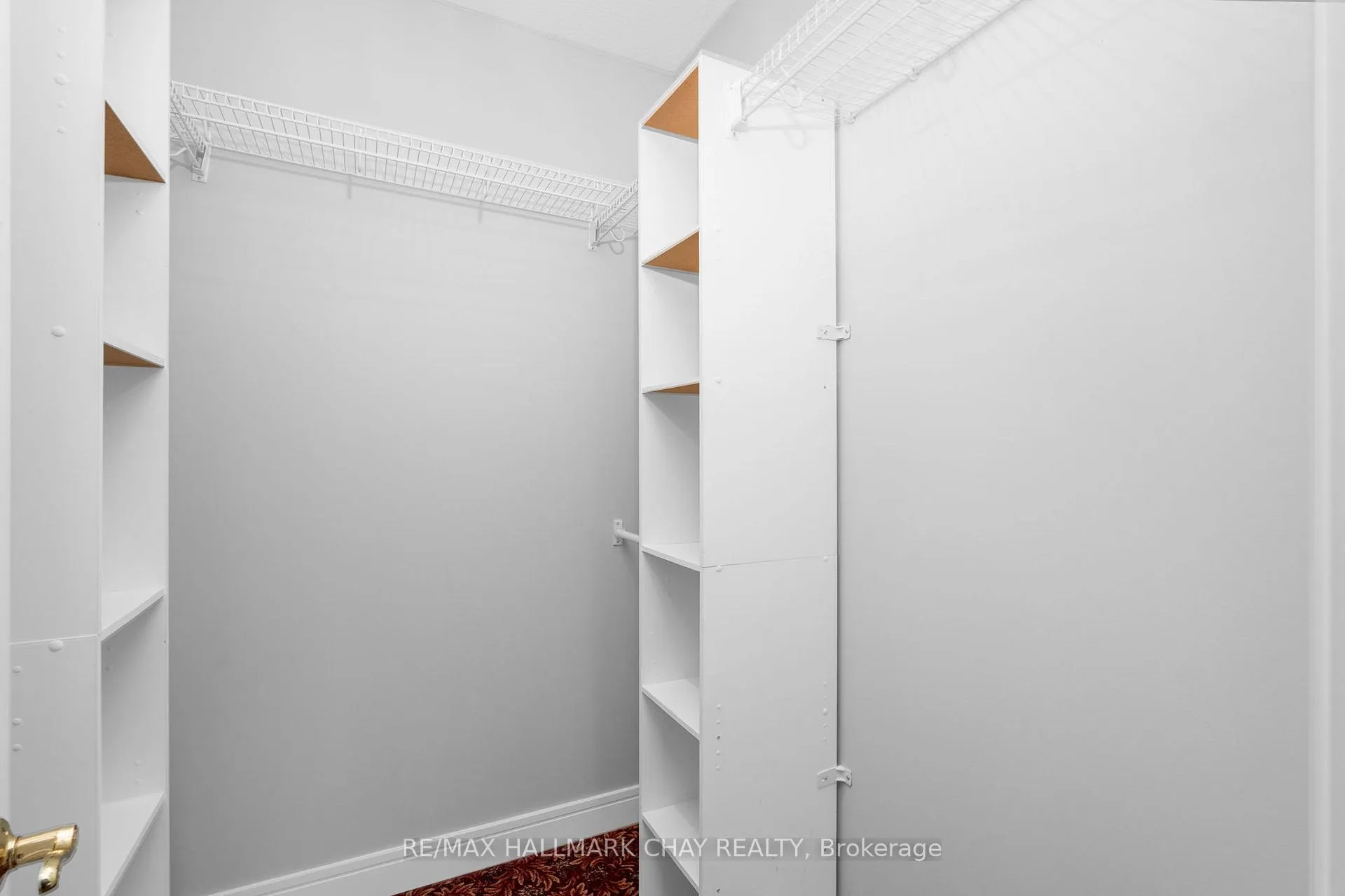 Photo 28 of Unit 910, 2 Toronto Street, Barrie, City Centre — HOMEH