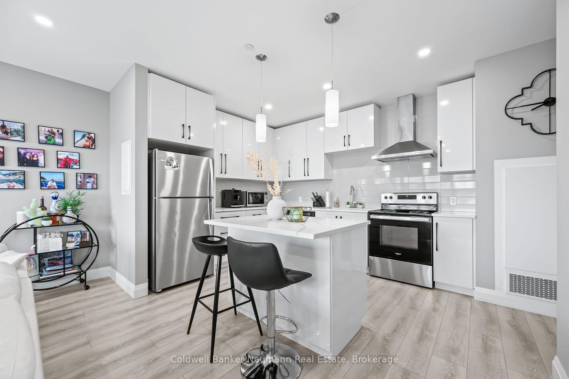 Photo 8 of Unit 305, 332 Gosling Gardens, Guelph, Clairfields/Hanlon Business Park — HOMEH