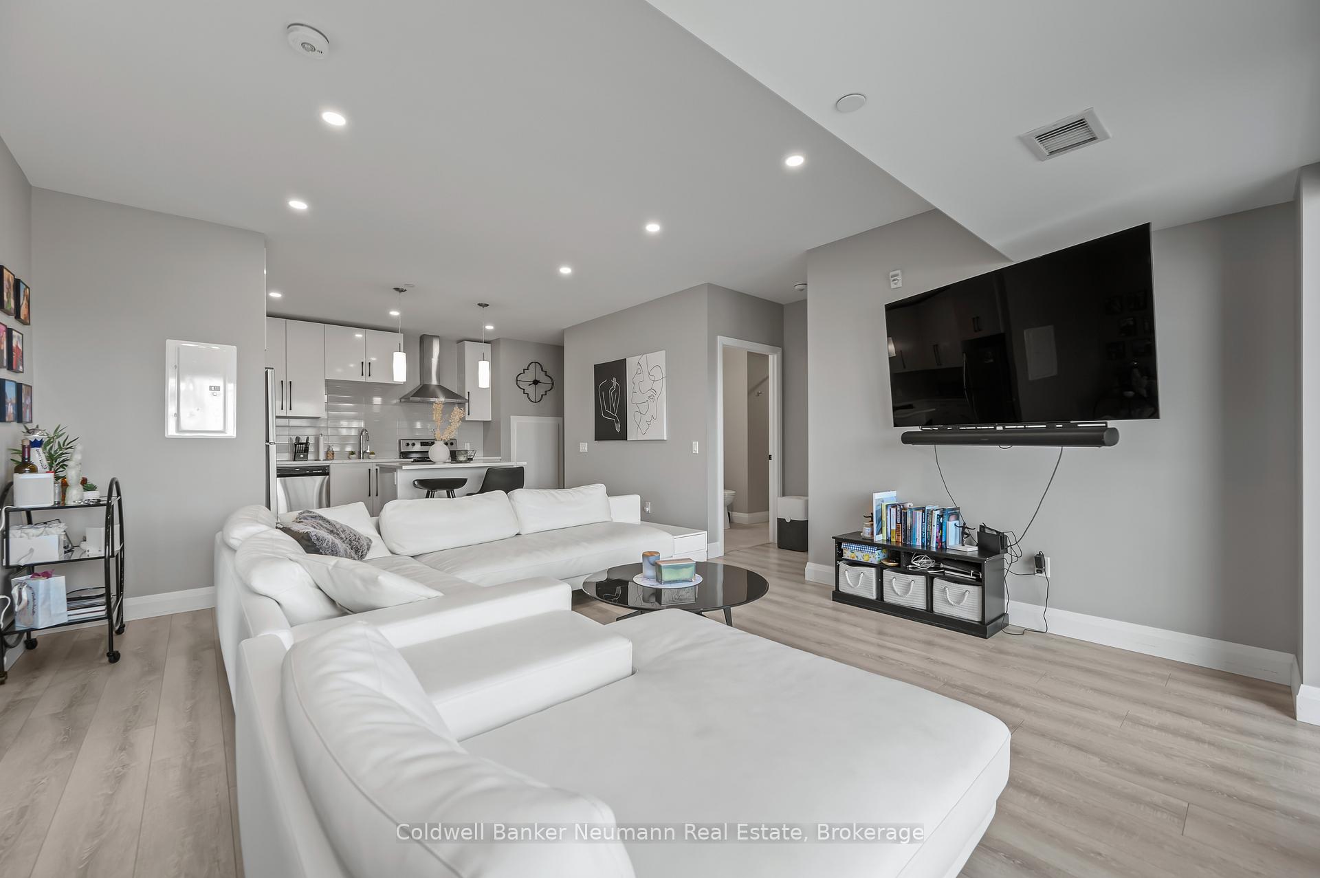 Photo 17 of Unit 305, 332 Gosling Gardens, Guelph, Clairfields/Hanlon Business Park — HOMEH