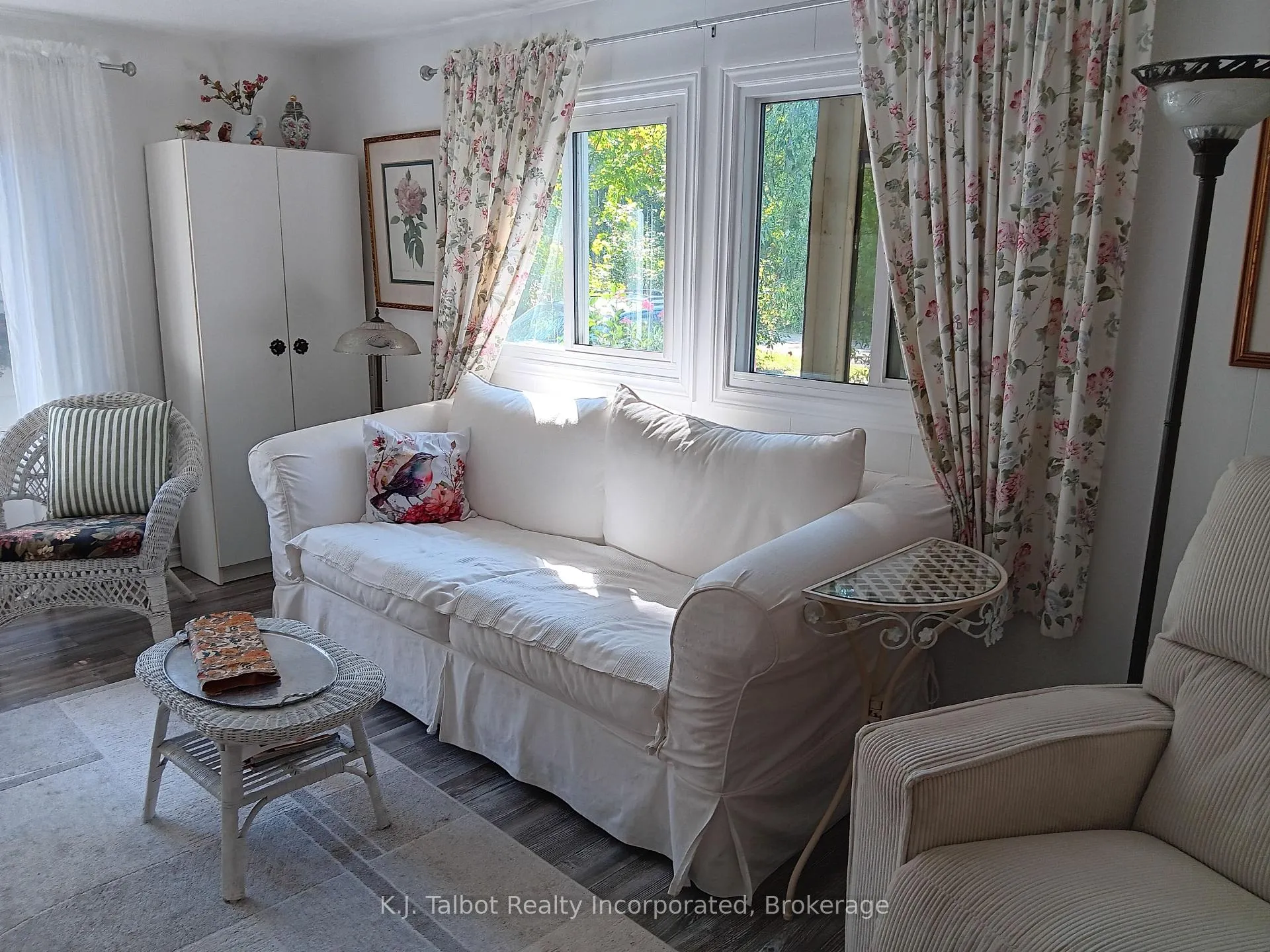 Photo 18 of 213 Chestnut Drive S, Central Huron, Goderich — HOMEH