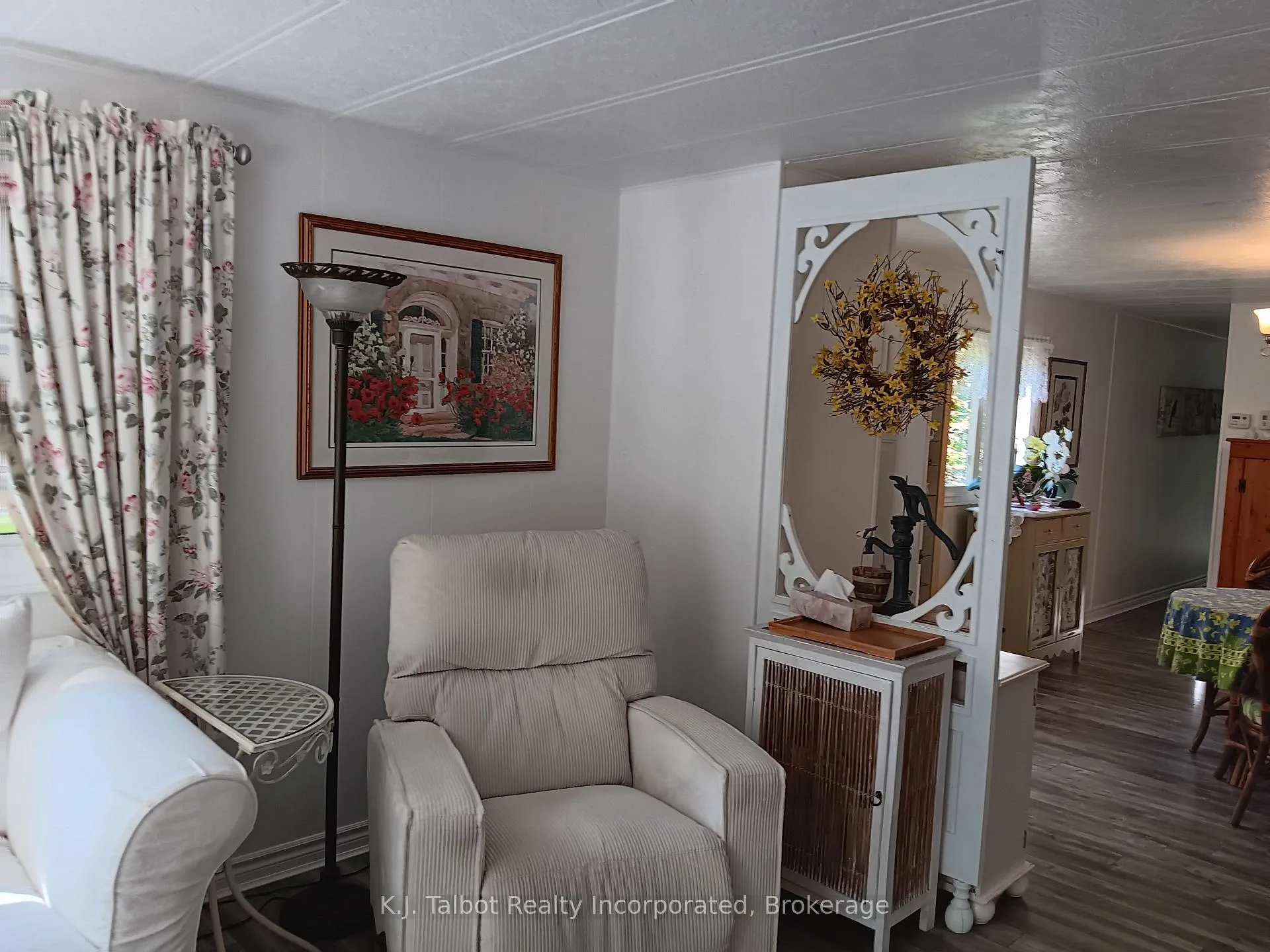 Photo 22 of 213 Chestnut Drive S, Central Huron, Goderich — HOMEH
