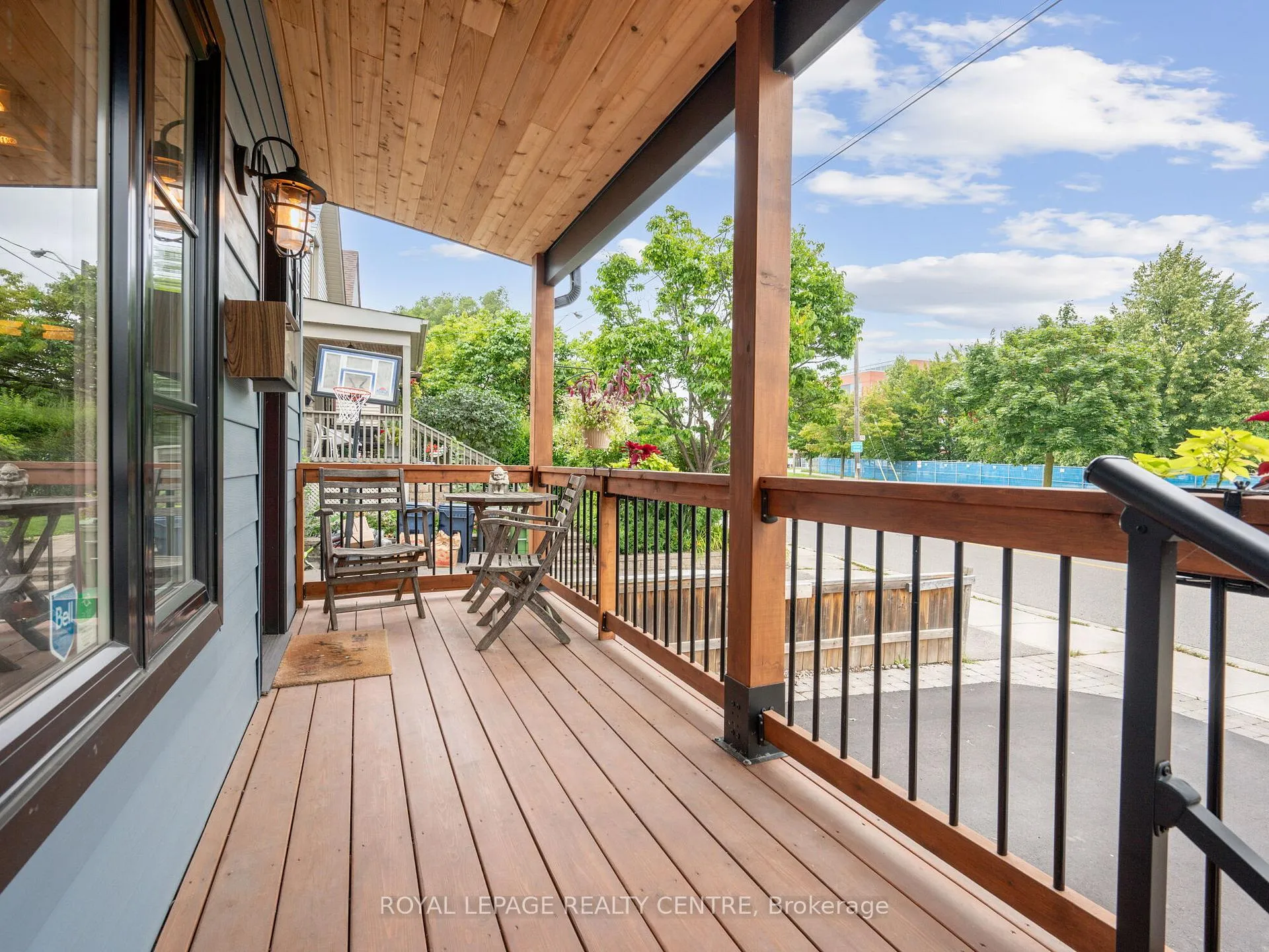 Photo 3 of 102 Twenty Third Street, Etobicoke, Long Branch — HOMEH