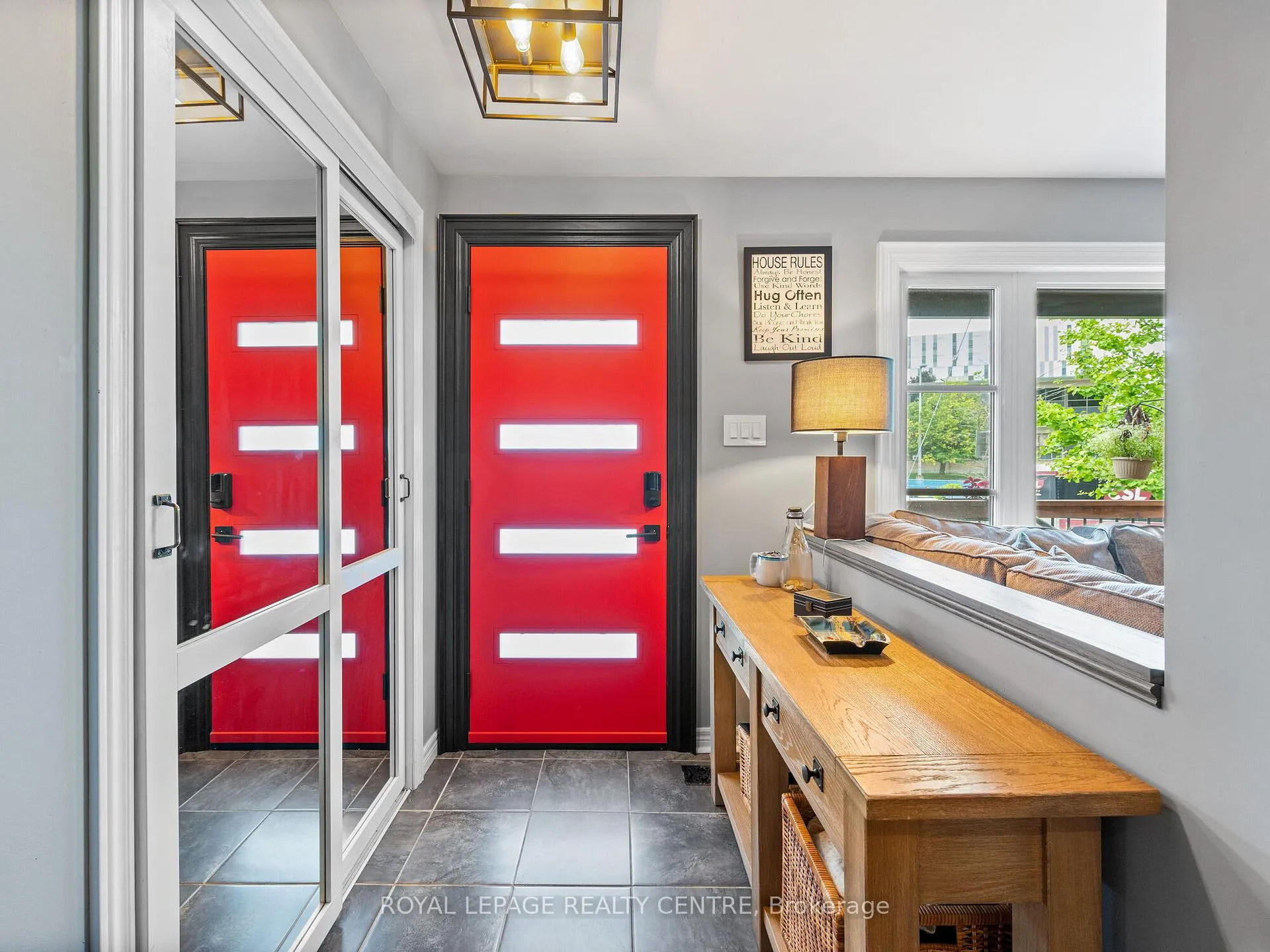 Photo 5 of 102 Twenty Third Street, Etobicoke, Long Branch — HOMEH