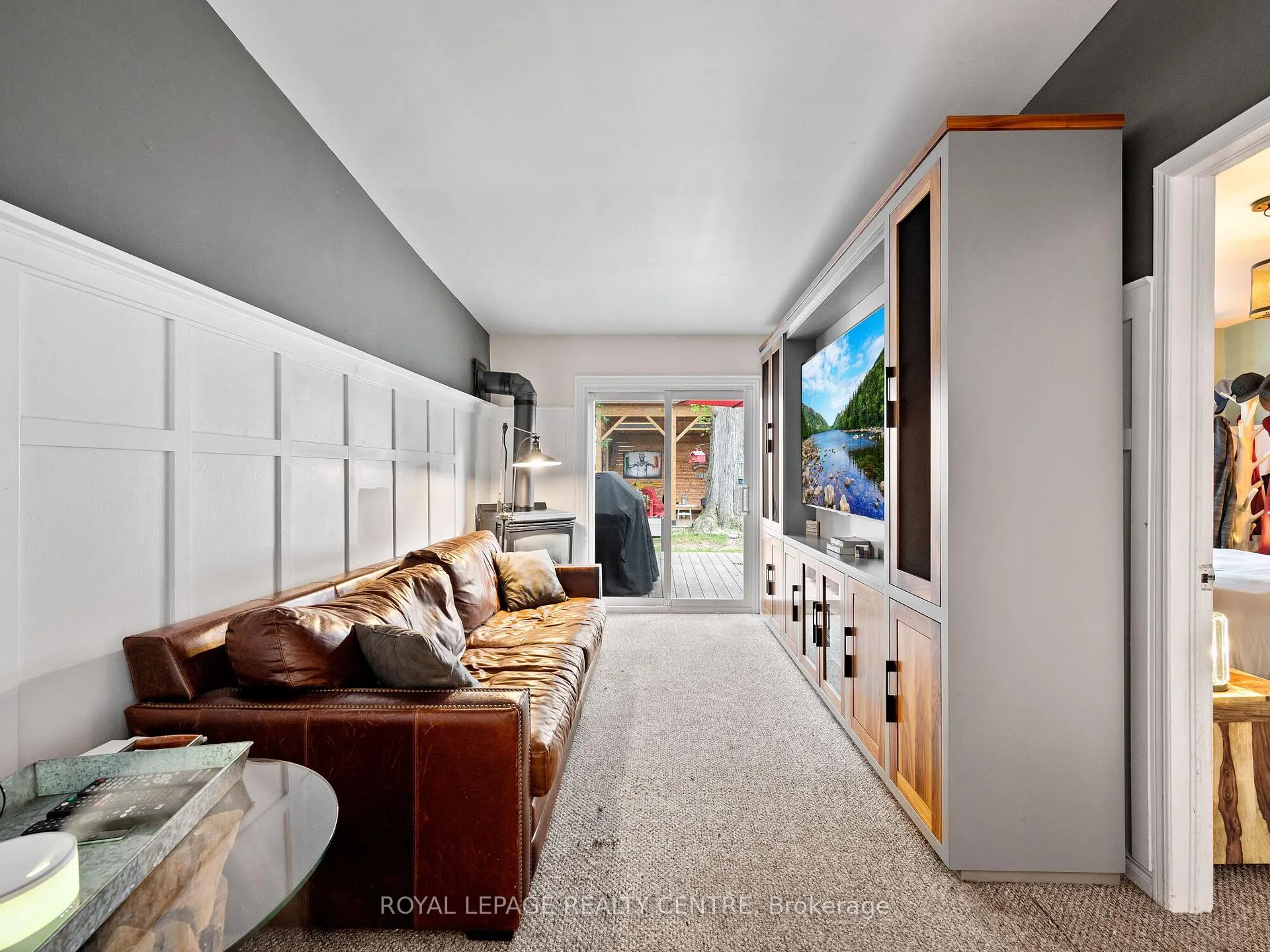 Photo 17 of 102 Twenty Third Street, Etobicoke, Long Branch — HOMEH