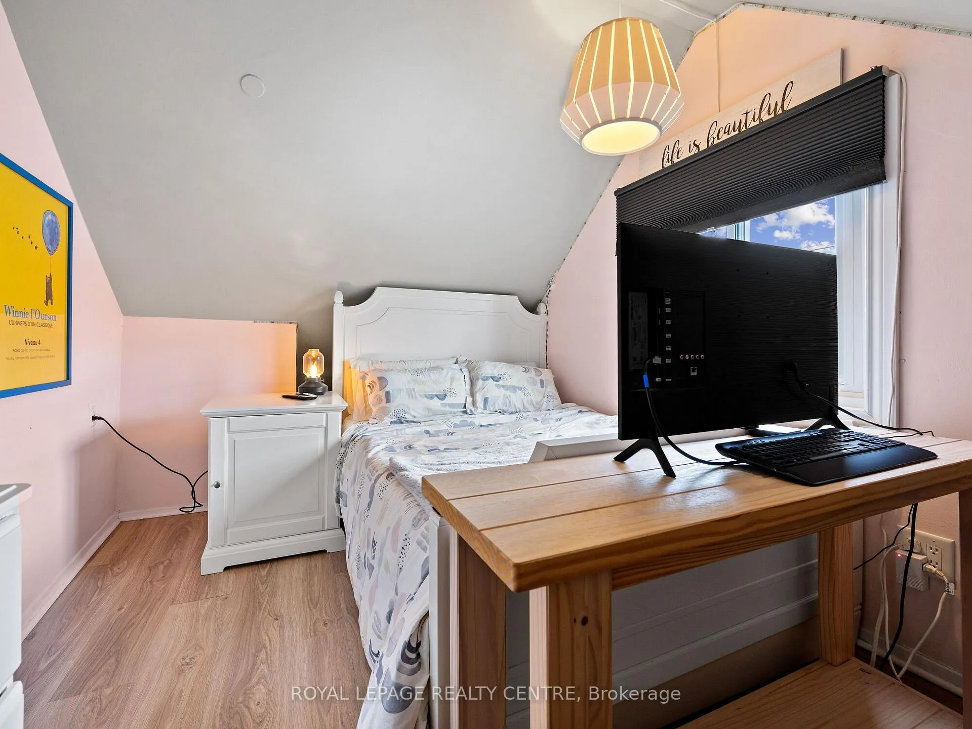 Photo 26 of 102 Twenty Third Street, Etobicoke, Long Branch — HOMEH