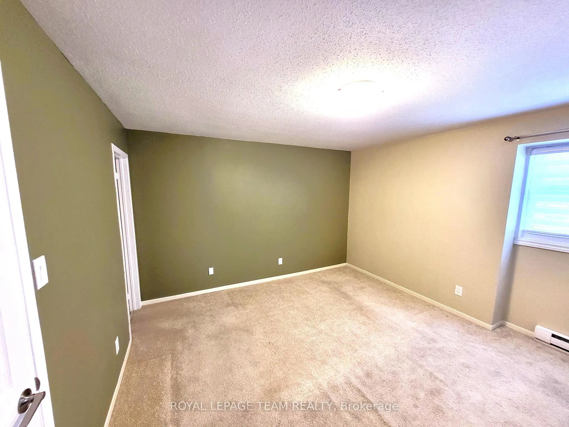 Photo 10 of Unit C, 7 Harness Lane, Ottawa, Kanata - Bridlewood — HOMEH