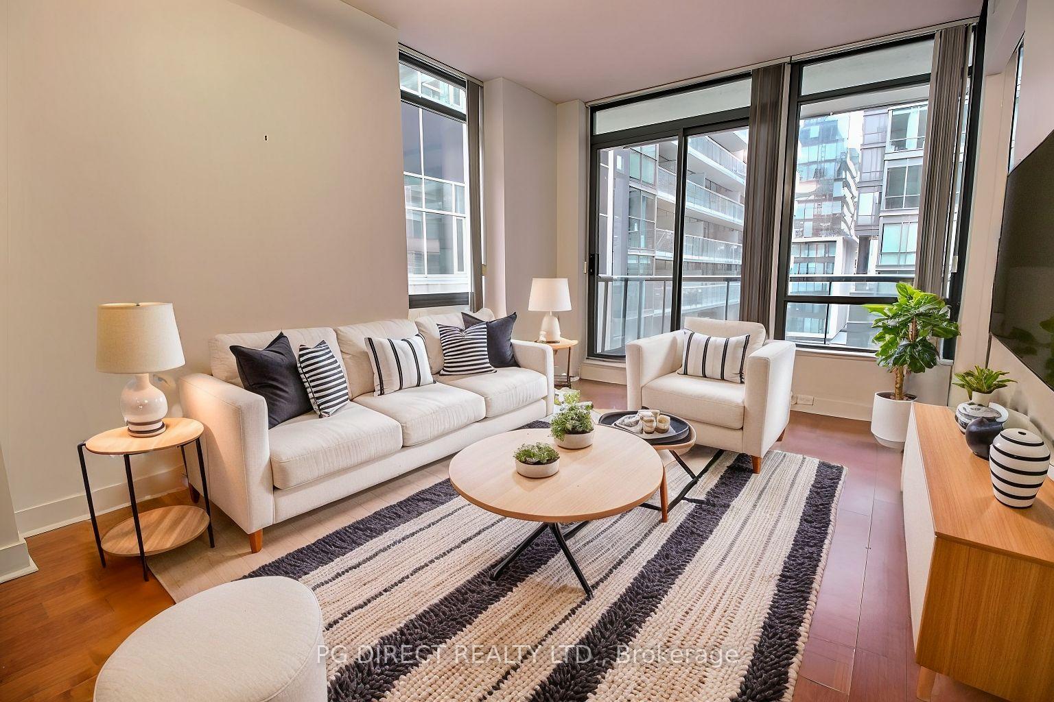 Photo 1 of Unit 604, 438 King Street W, Toronto, Waterfront Communities — HOMEH