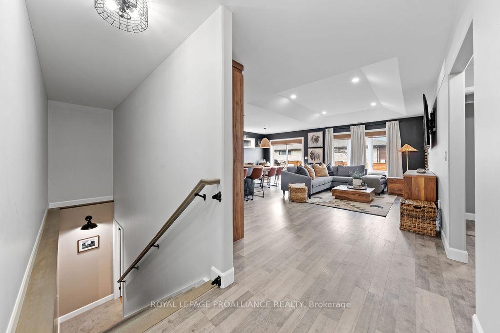 Photo 37 of 42 Lehtinen Crescent, Belleville, Belleville Ward — HOMEH