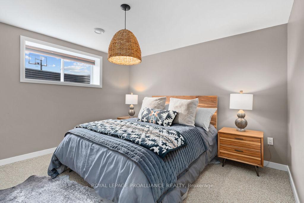 Photo 35 of 42 Lehtinen Crescent, Belleville, Belleville Ward — HOMEH