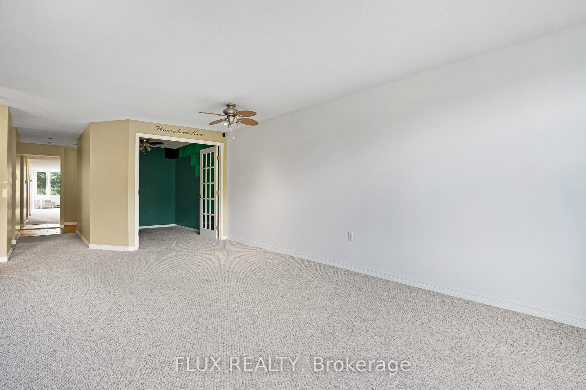Photo 11 of Unit 902, 35 Green Valley Drive, Kitchener — HOMEH