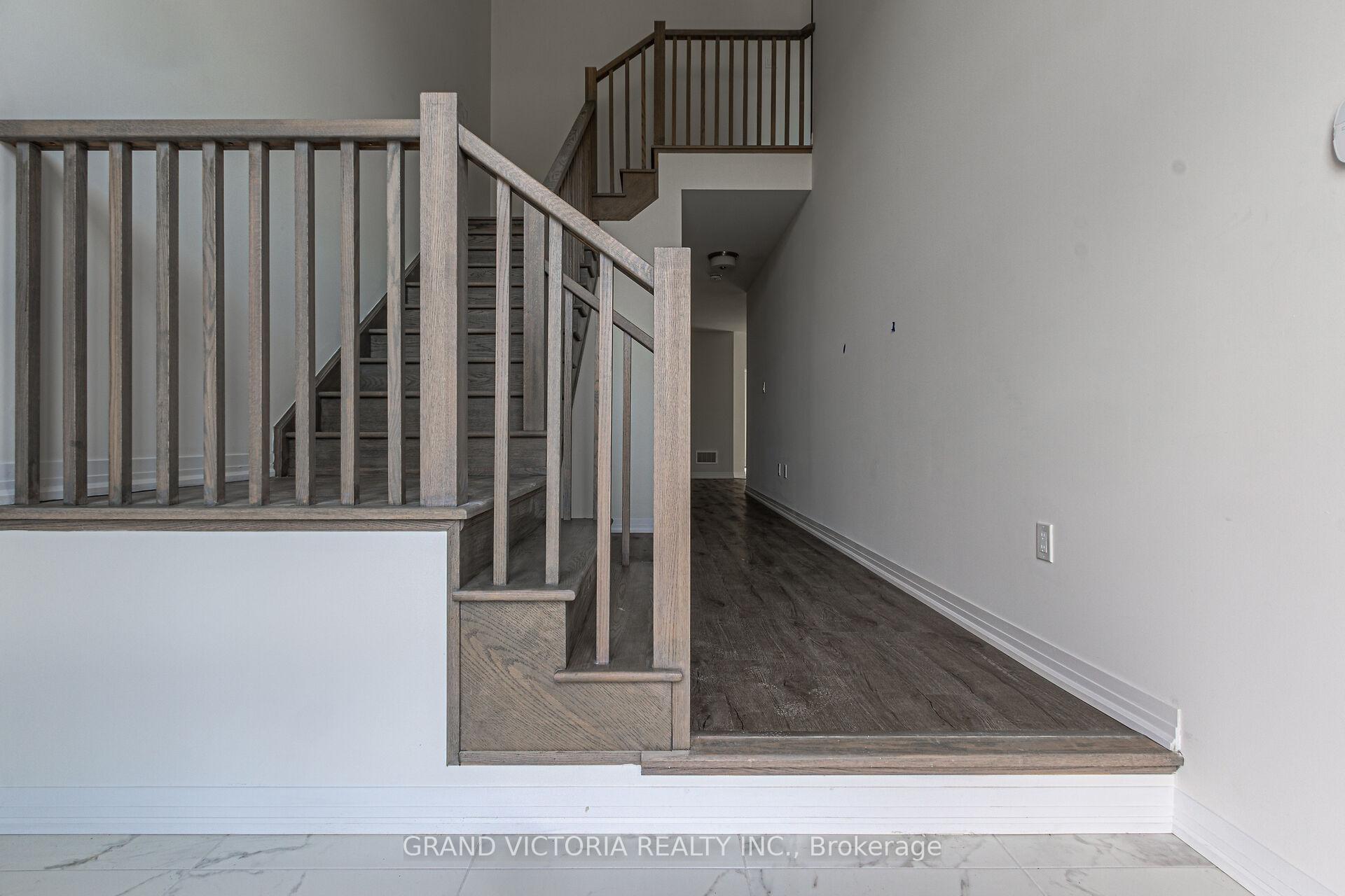Photo 3 of 274 Pottruff Road, Brant, Paris — HOMEH