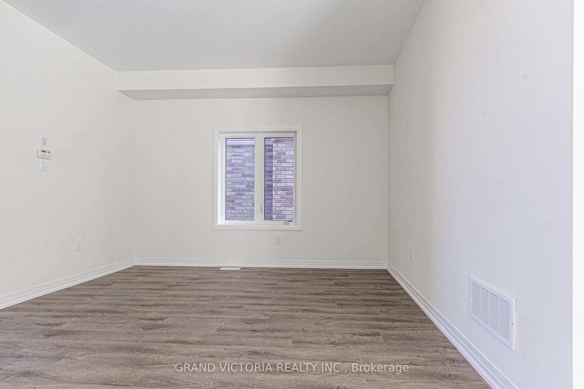 Photo 7 of 274 Pottruff Road, Brant, Paris — HOMEH