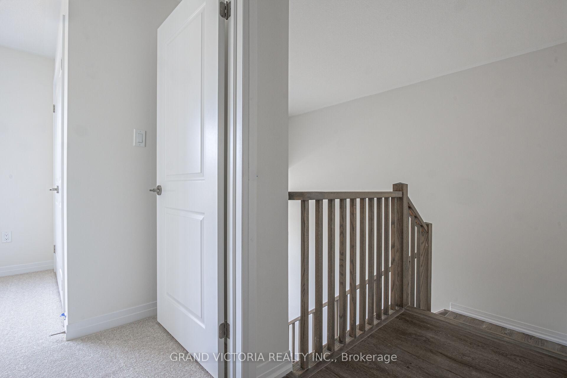 Photo 28 of 274 Pottruff Road, Brant, Paris — HOMEH