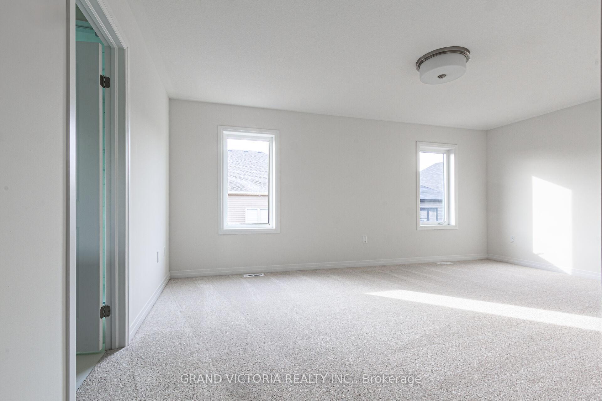 Photo 32 of 274 Pottruff Road, Brant, Paris — HOMEH
