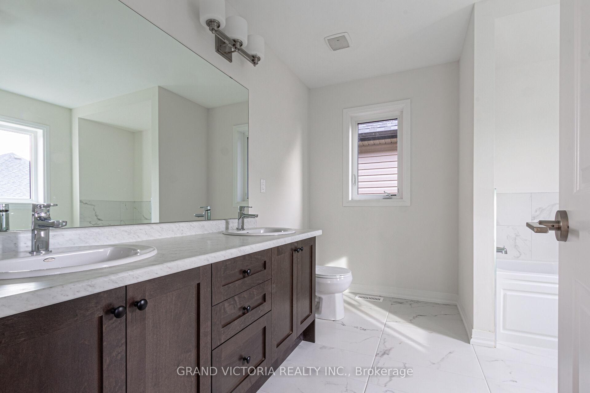 Photo 33 of 274 Pottruff Road, Brant, Paris — HOMEH