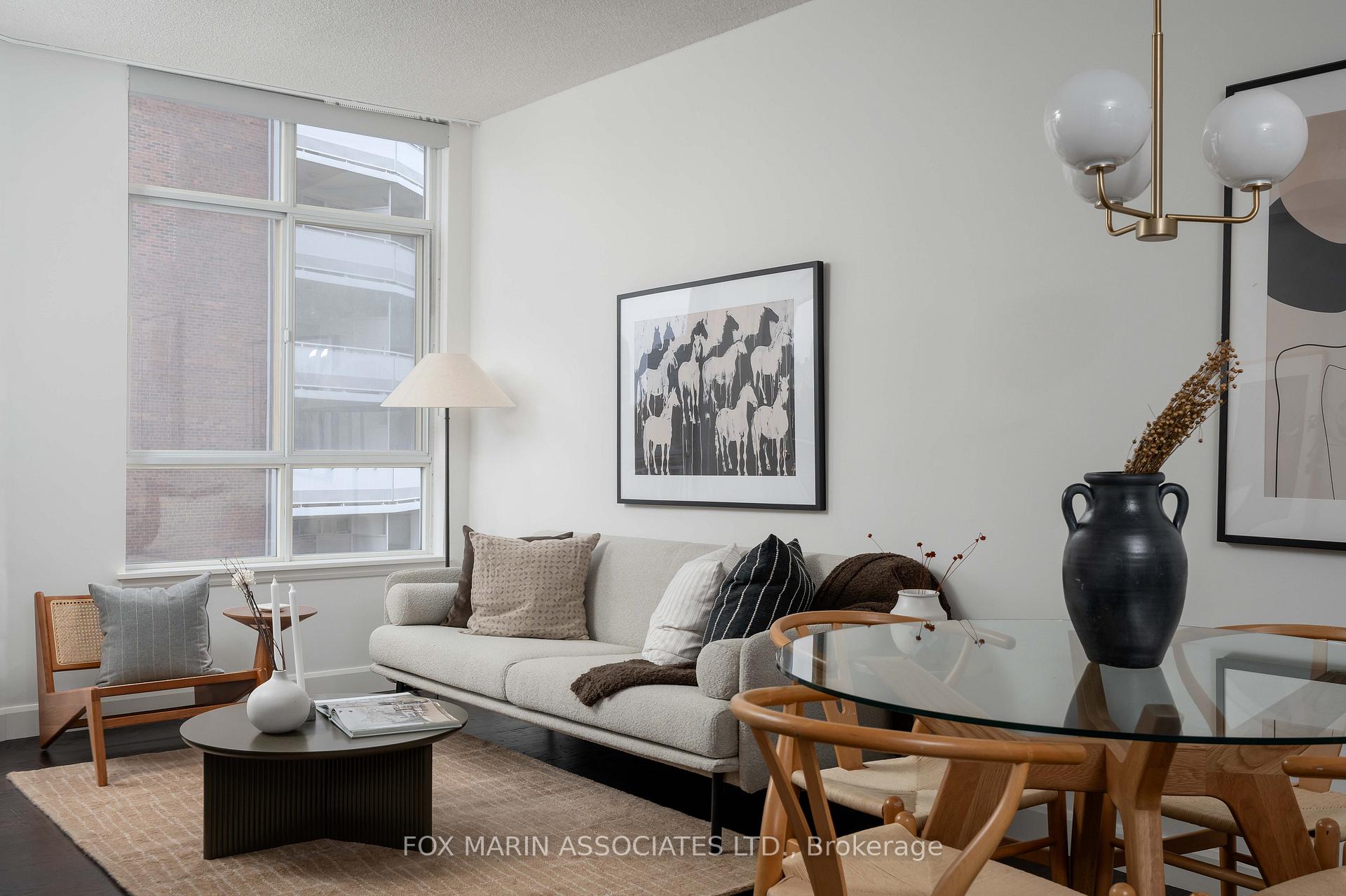 Photo 19 of Unit 701, 1 Deer Park Crescent, Toronto, Yonge-St. Clair — HOMEH
