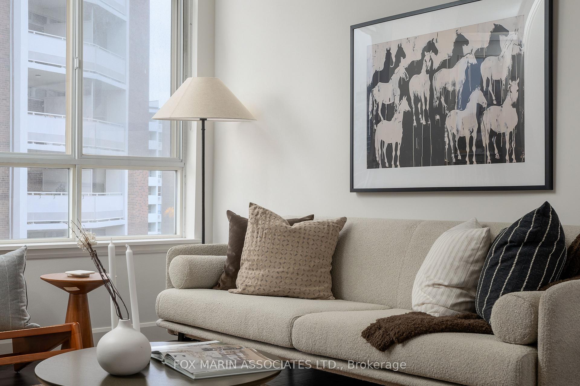 Photo 22 of Unit 701, 1 Deer Park Crescent, Toronto, Yonge-St. Clair — HOMEH