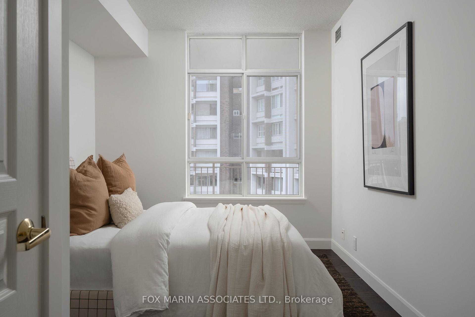 Photo 28 of Unit 701, 1 Deer Park Crescent, Toronto, Yonge-St. Clair — HOMEH