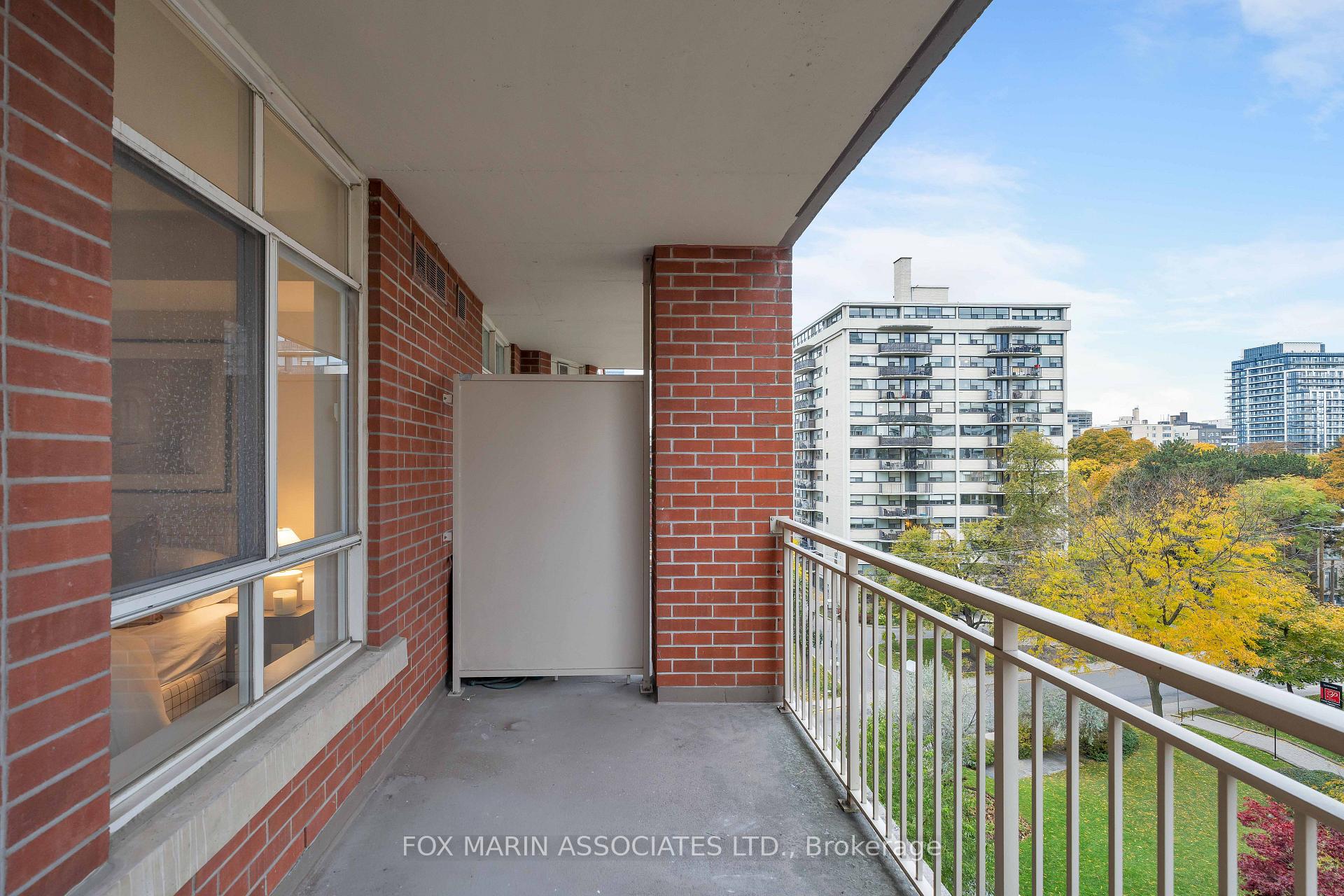 Photo 32 of Unit 701, 1 Deer Park Crescent, Toronto, Yonge-St. Clair — HOMEH