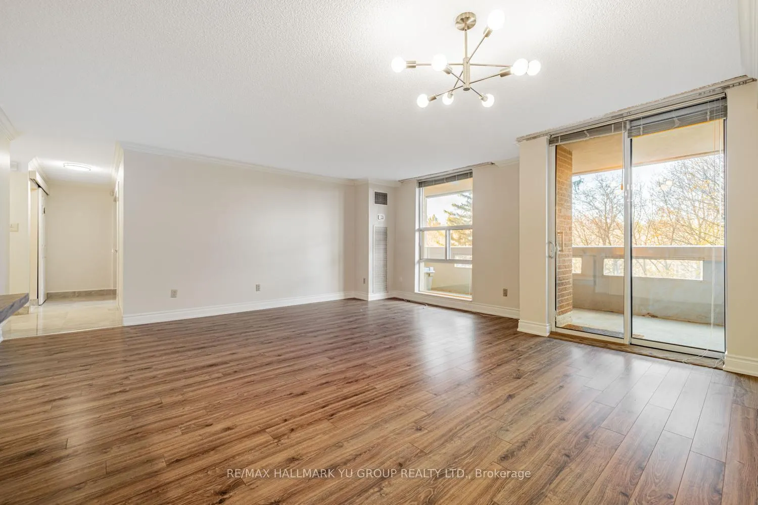 Photo 7 of Unit 509, 60 Inverlochy Boulevard, Markham, Royal Orchard — HOMEH