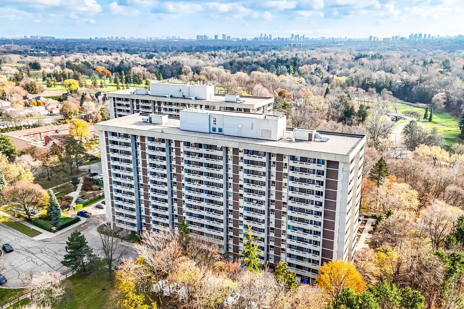 Photo 33 of Unit 509, 60 Inverlochy Boulevard, Markham, Royal Orchard — HOMEH