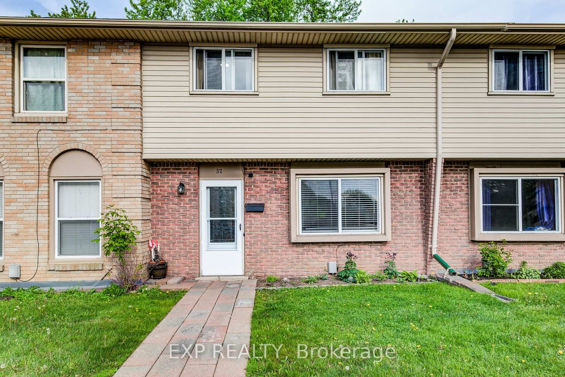 Photo 1 of Unit 37, 293 Fairway Road N, Kitchener — HOMEH