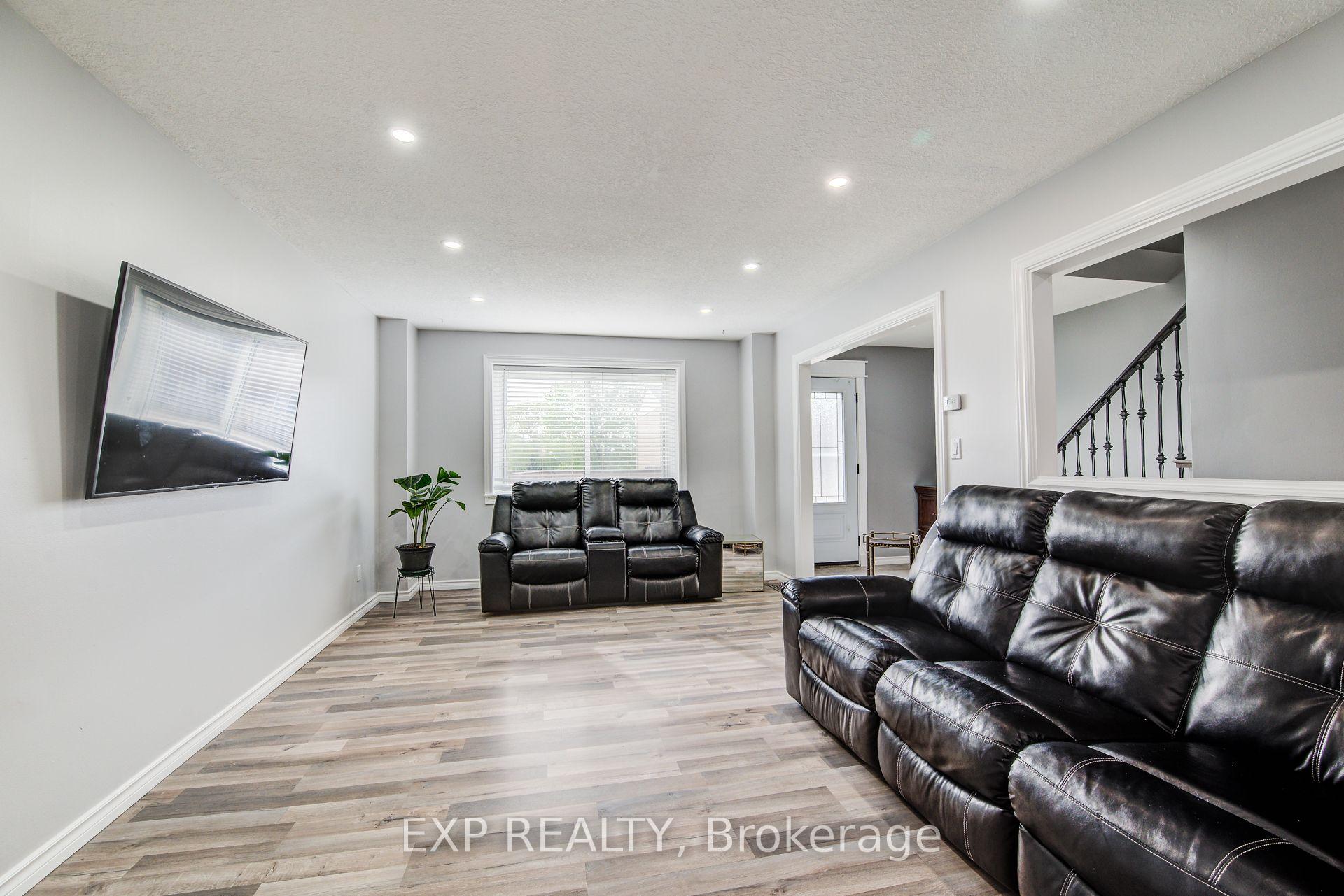 Photo 10 of Unit 37, 293 Fairway Road N, Kitchener — HOMEH