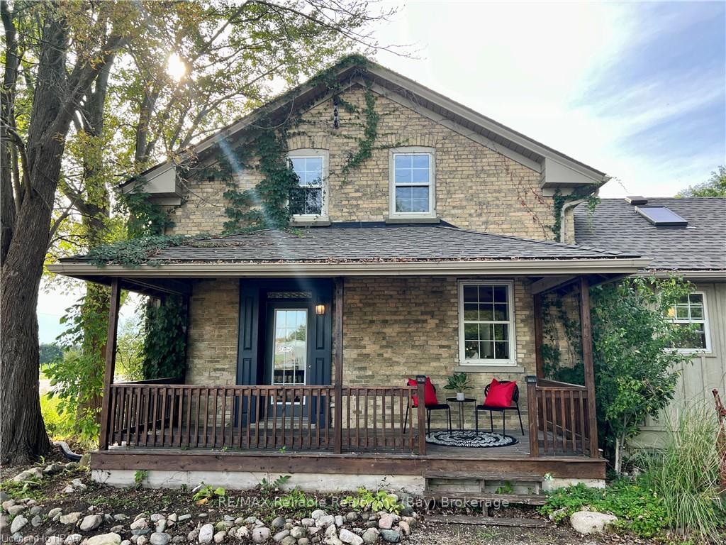 Photo 7 of 37980 Dashwood Road, Bluewater, Hay — HOMEH