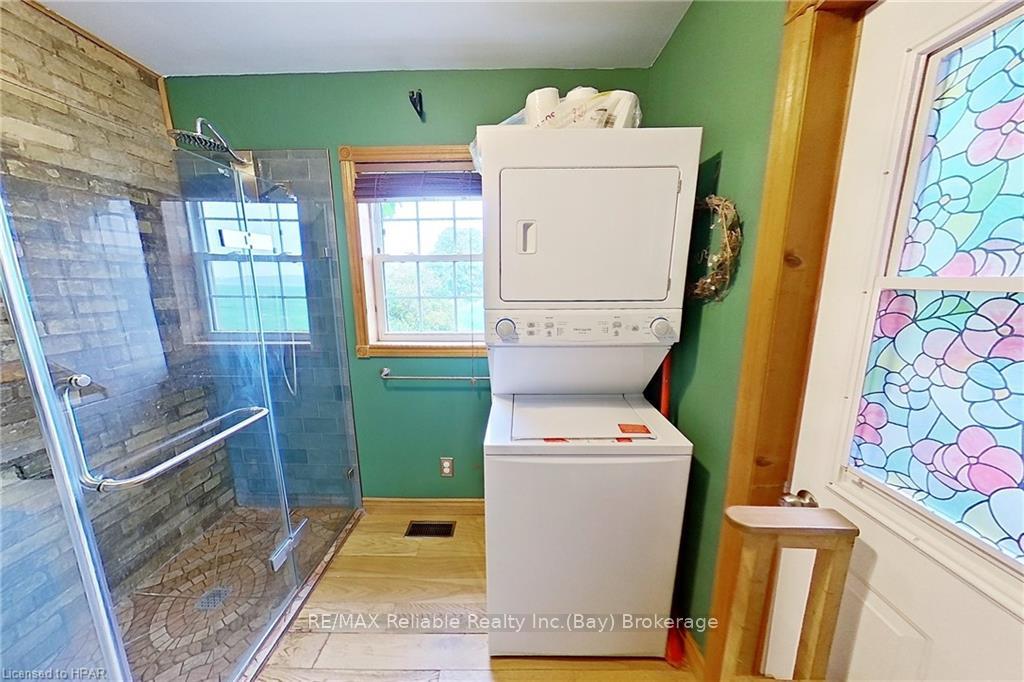Photo 19 of 37980 Dashwood Road, Bluewater, Hay — HOMEH