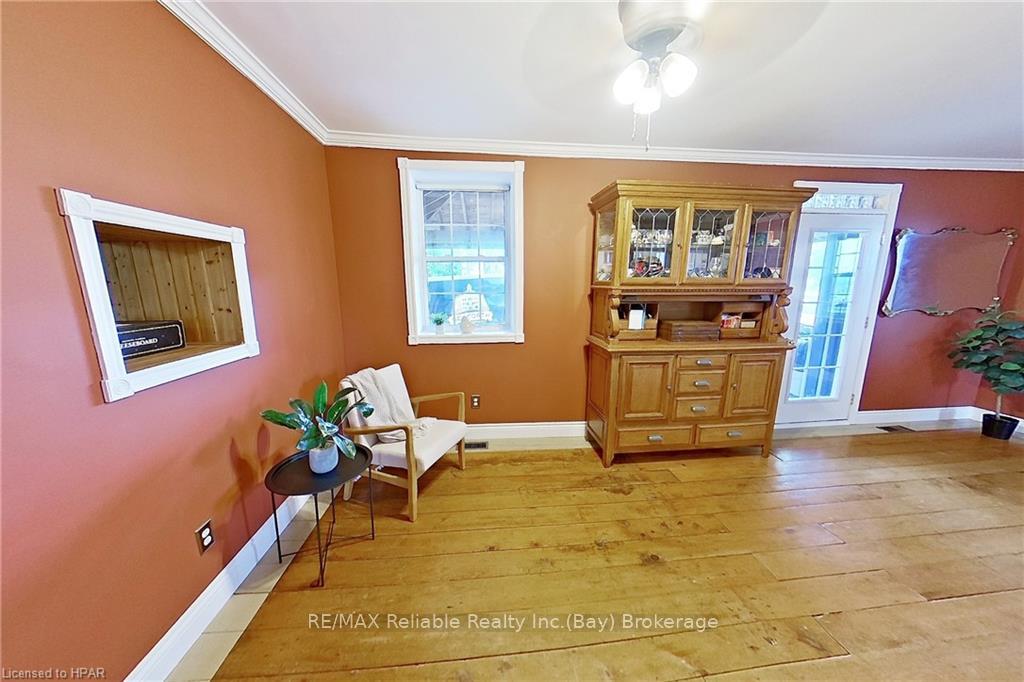 Photo 25 of 37980 Dashwood Road, Bluewater, Hay — HOMEH