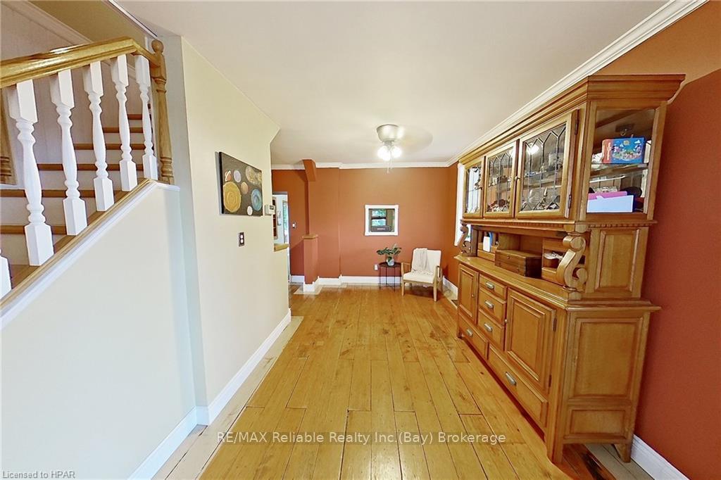 Photo 21 of 37980 Dashwood Road, Bluewater, Hay — HOMEH