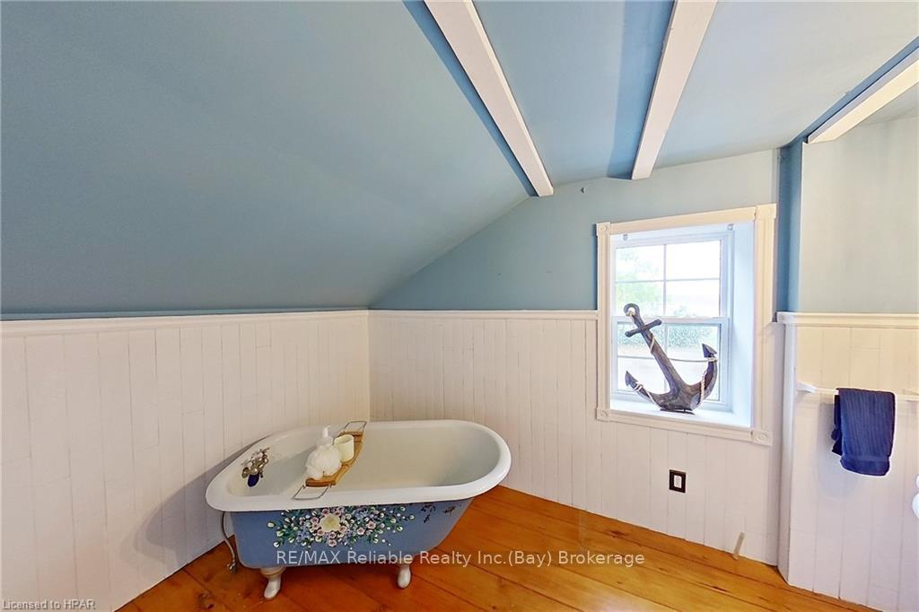 Photo 29 of 37980 Dashwood Road, Bluewater, Hay — HOMEH