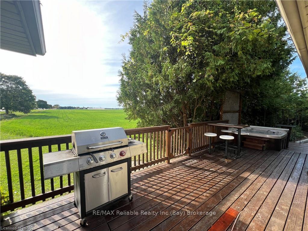 Photo 49 of 37980 Dashwood Road, Bluewater, Hay — HOMEH