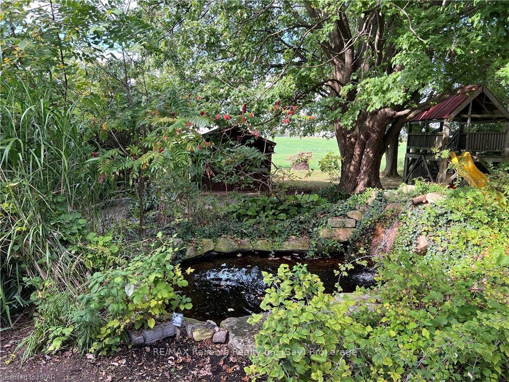 Photo 40 of 37980 Dashwood Road, Bluewater, Hay — HOMEH