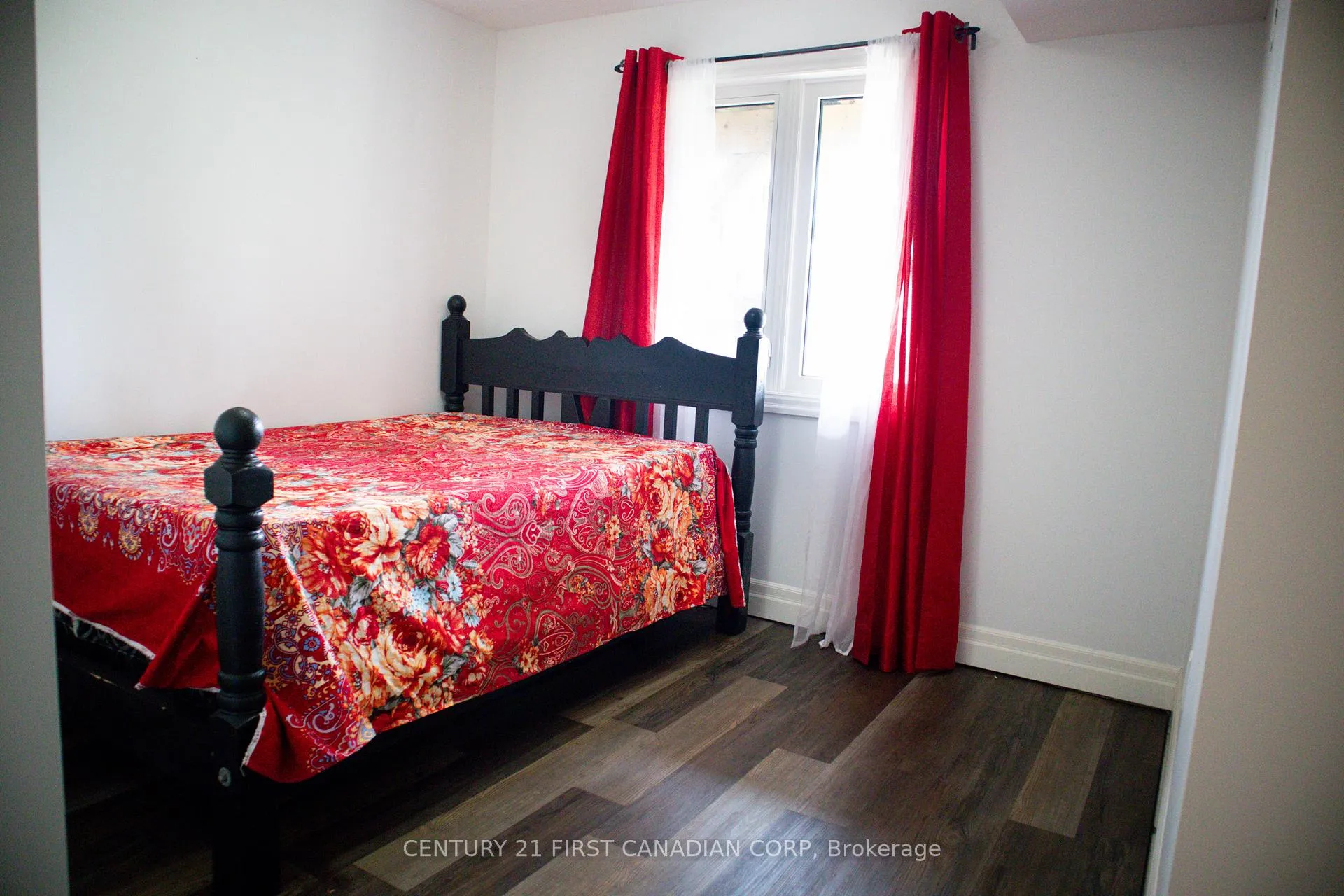 Photo 10 of 29 Hedges Court, St. Thomas — HOMEH