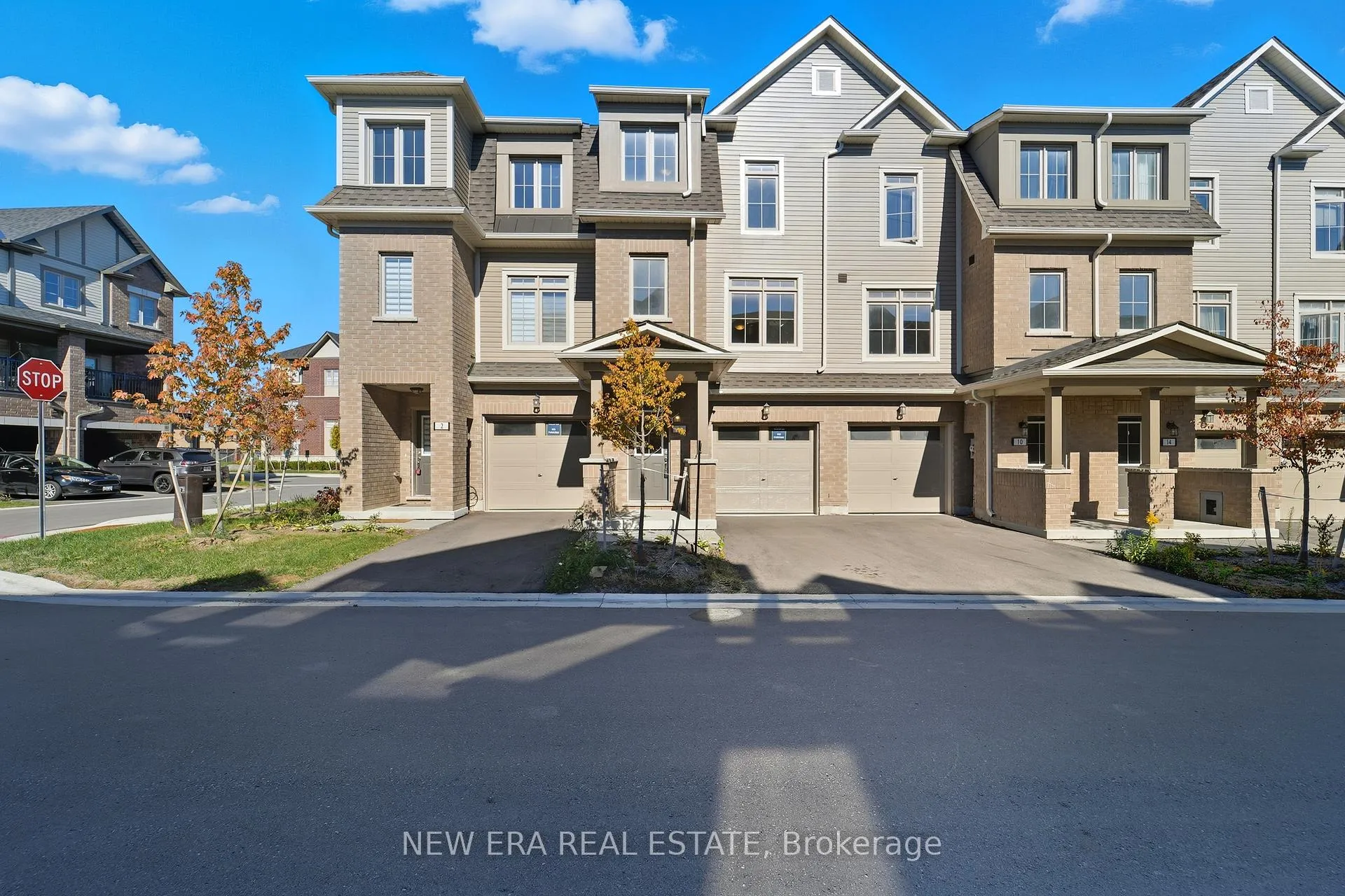 Photo 1 of 6 Malone Lane, Clarington, Courtice — HOMEH